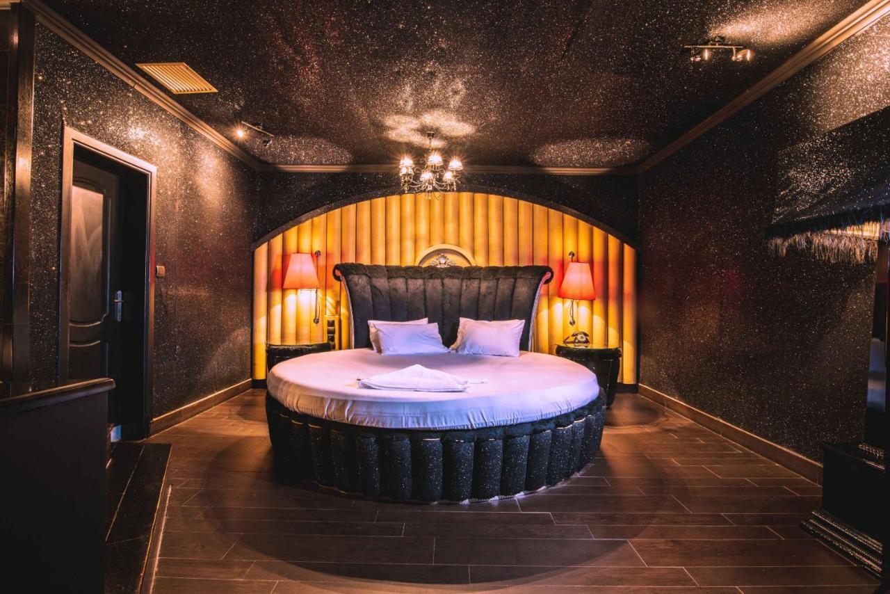 Ruby Rooms Kifisia - Adults Only Athen Eksteriør billede